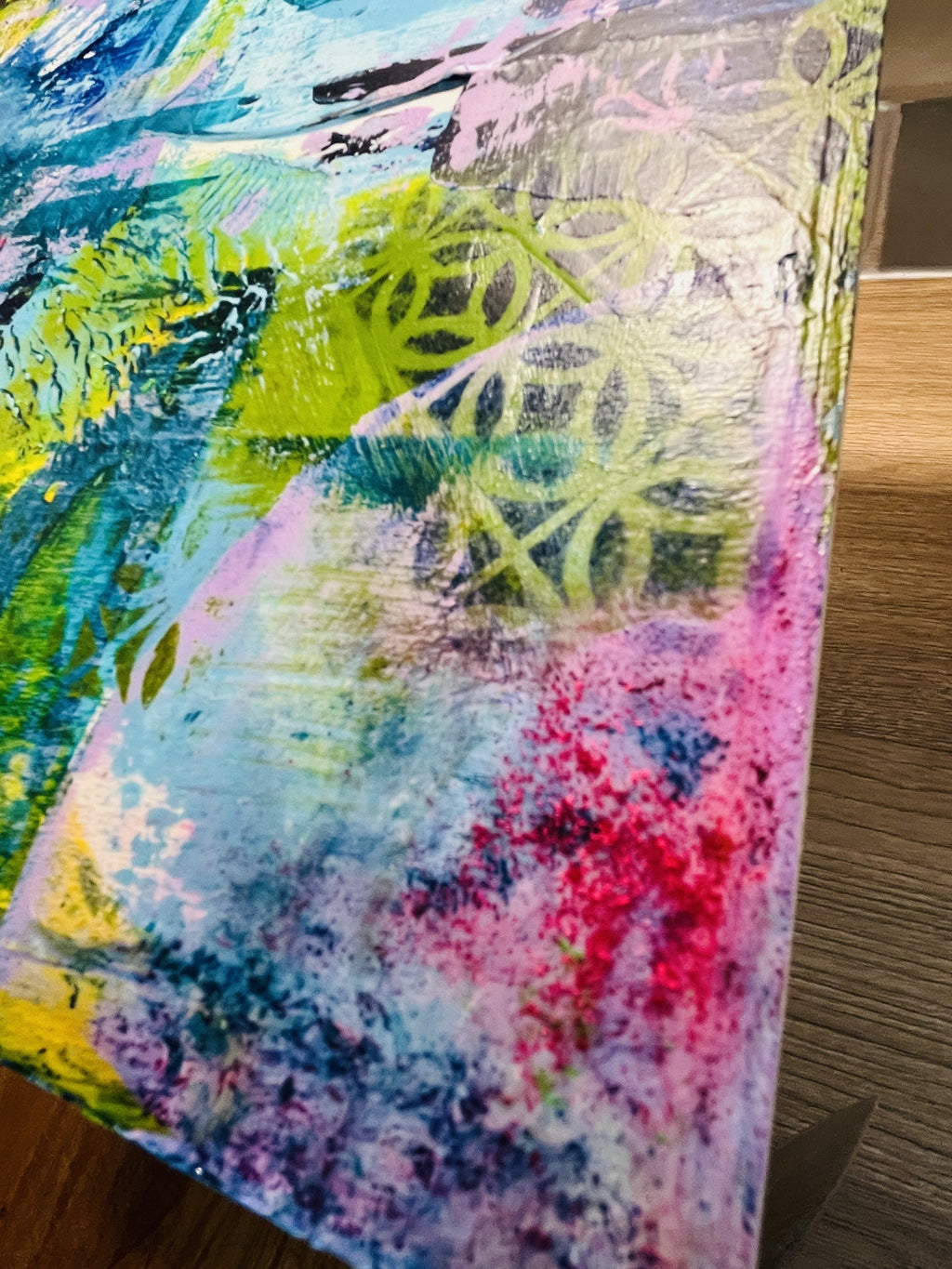 Unruly Hues - texture detail